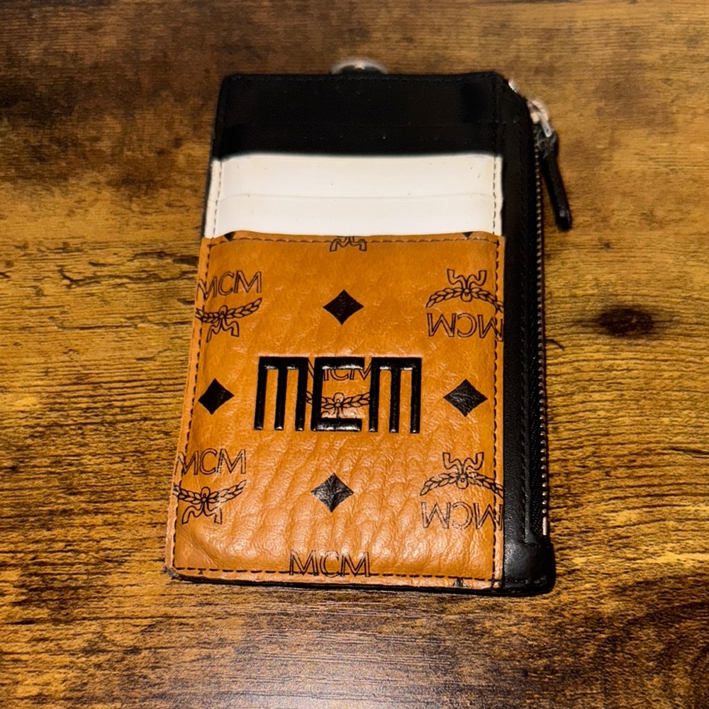 MCM Men's Black and Tan Card Holder